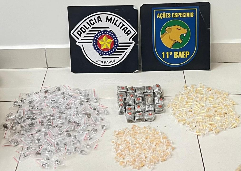 Foto 2 de 2 — Polícia localiza maconha e crack em apartamento de condomínio de Araraquara